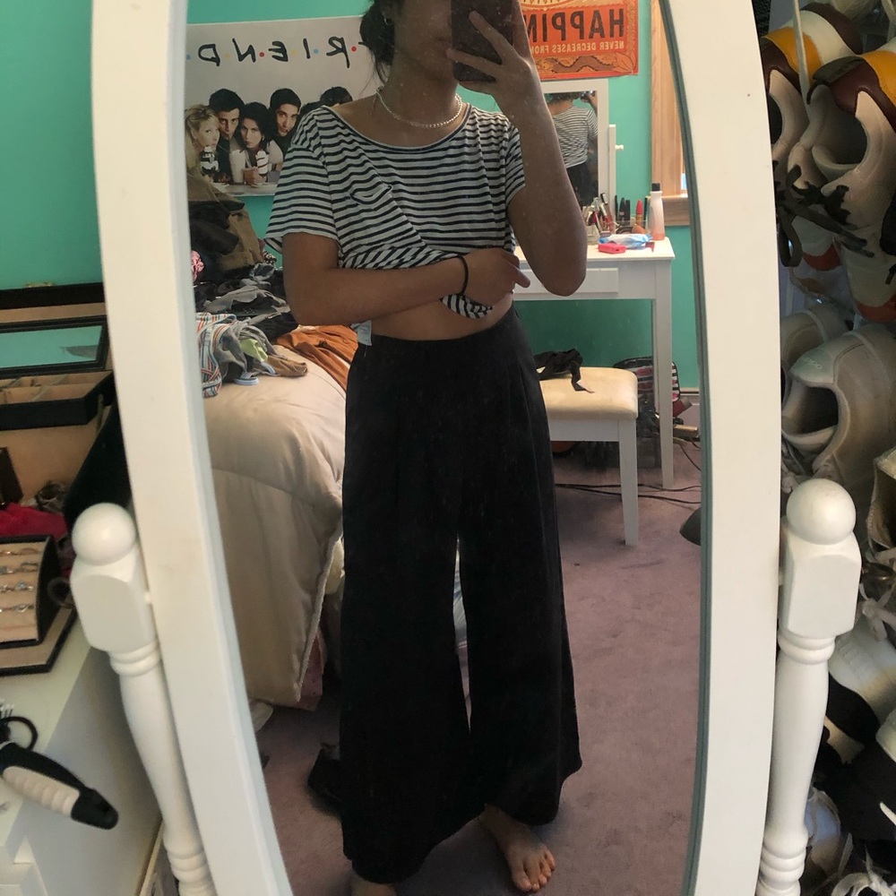 black wide legged pants